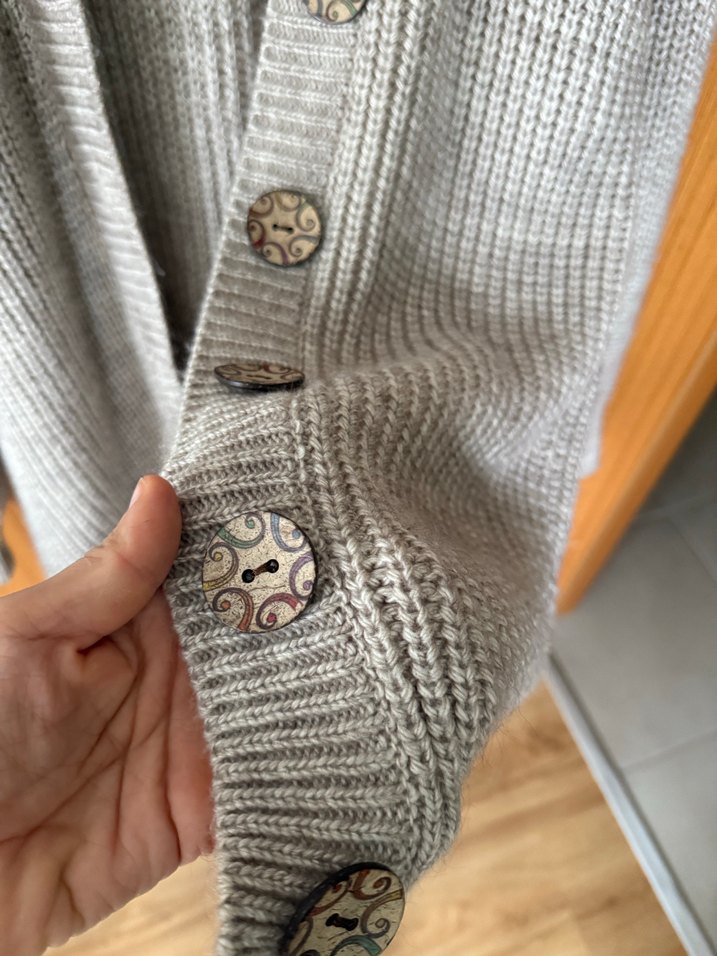 Düğmeli Gri Kadın Triko Hırka - Görsel 4