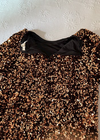 Altın Renkli Parlak kısa elbise - Görsel 2