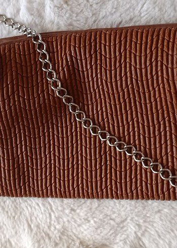 Zincir Detaylı Bohem Kadın El Çantası - Görsel 3