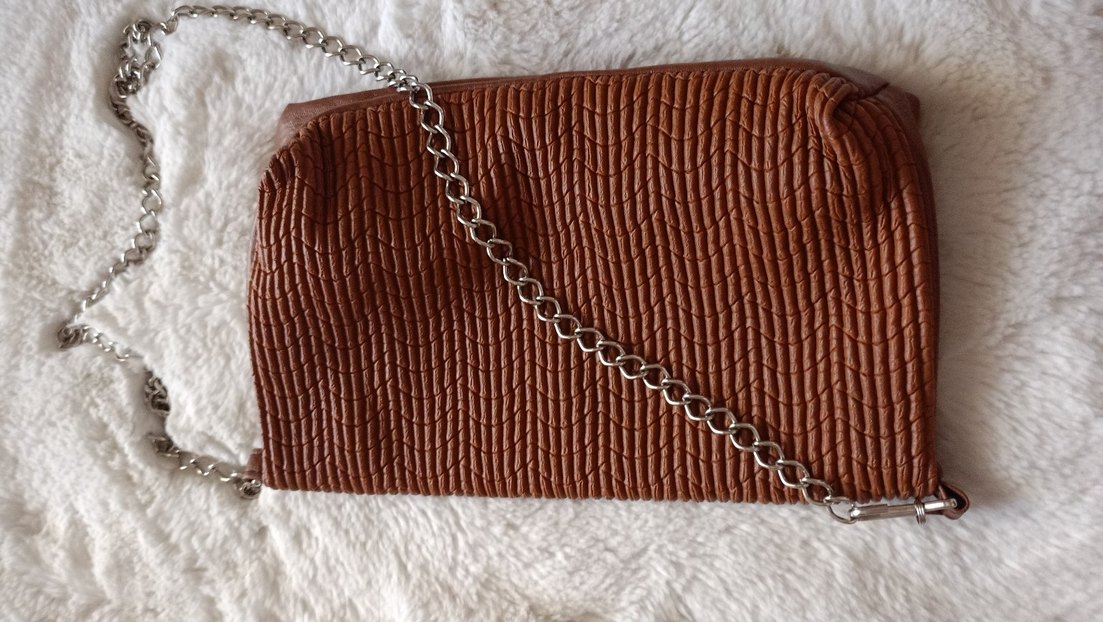 Zincir Detaylı Bohem Kadın El Çantası - Görsel 3