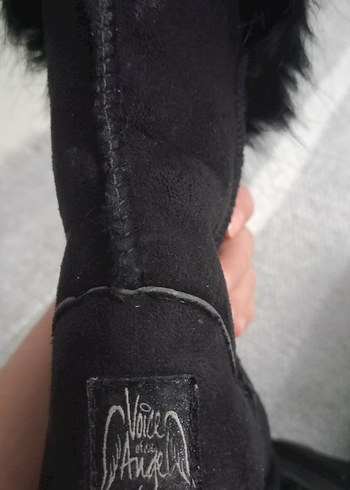 Siyah Tüylü Stiletto Topuklu Kadın Bot - Görsel 3