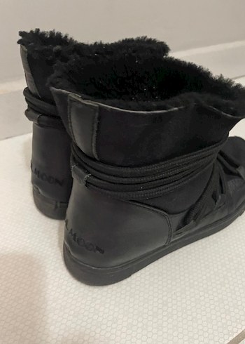 Siyah Kürklü cool moon bot - Görsel 3