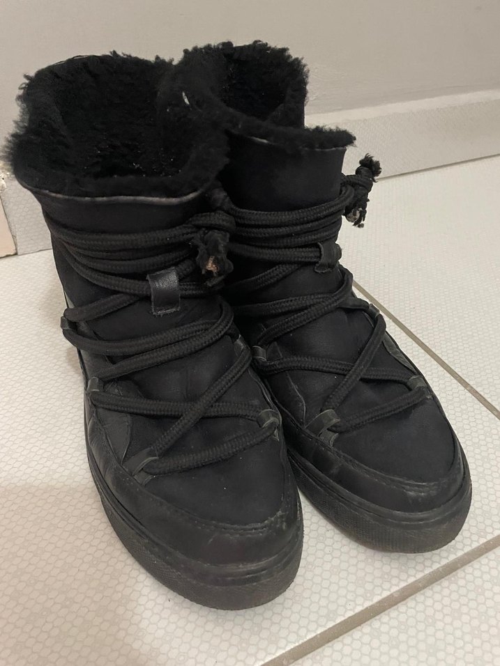 Siyah Kürklü cool moon bot - Görsel 2