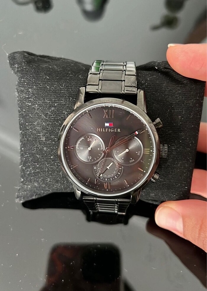 Tommy Hilfiger Saat - Görsel 2