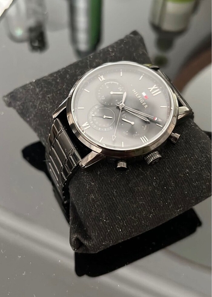 Tommy Hilfiger Saat - Görsel 3