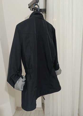 Düğmeli Siyah Kısa Kadın Ceket - Görsel 3