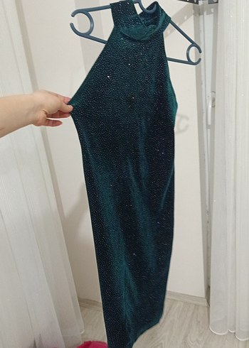 Uzun, Yüksek Yakalı, Drapeli Kadın Gece Elbisesi - Görsel 2