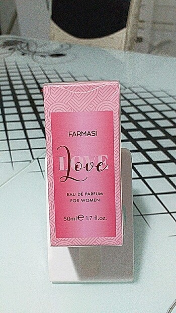 FARMASI LOVE