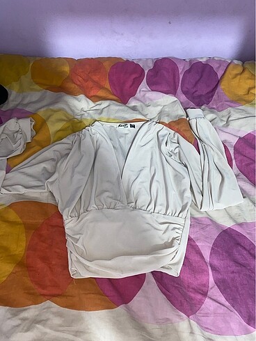 Bej rengi crop
