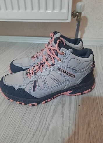 38 Beden gri Renk Skechers Hillcrest 