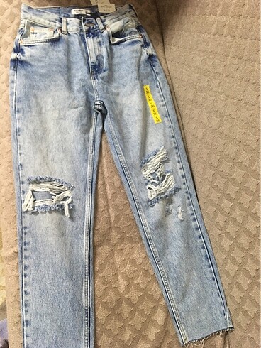 Pull and Bear Pull and bear momfit jean