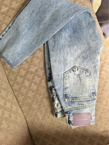36 Beden mavi Renk Pull and bear momfit jean