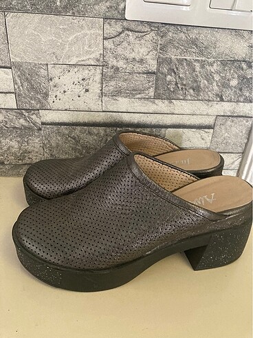 Kadın terlik - Görsel 5