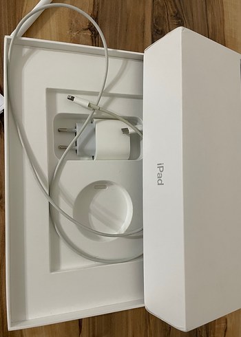  Beden Renk Apple iPad 9. Nesil 64 GB 10.2 gümüş tablet