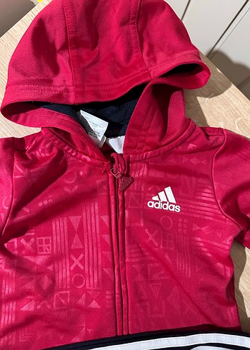 9-12 Ay Beden Kız Çocuk Adidas Kırmızı Kapüşonlu Eşofman Takımı
