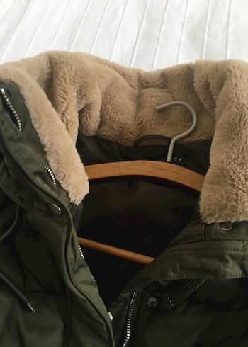 Kürk Detaylı Yeşil Kadın Kışlık Mont - Görsel 11