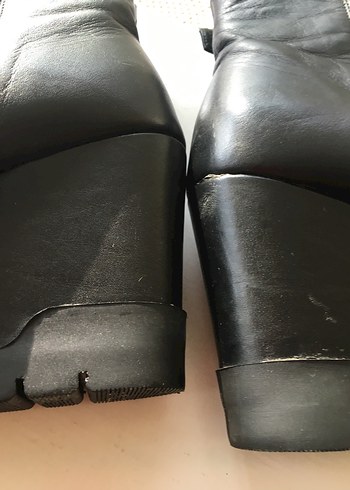 Siyah Deri Kadın Dolgu Topuklu Bot - Görsel 8