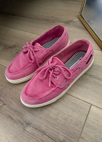 Pembe Bağcıklı Kadın Günlük Ayakkabı