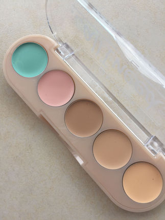Essence ... all I need concealer