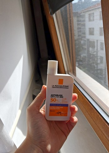 La Roche-Posay Anthelios UVMUNE 400 SPF 50+ Güneş Kremi - Görsel 2