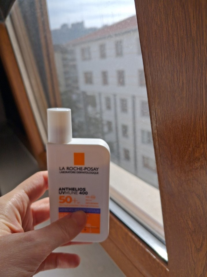 La Roche-Posay Anthelios UVMUNE 400 SPF 50+ Güneş Kremi - Görsel 4