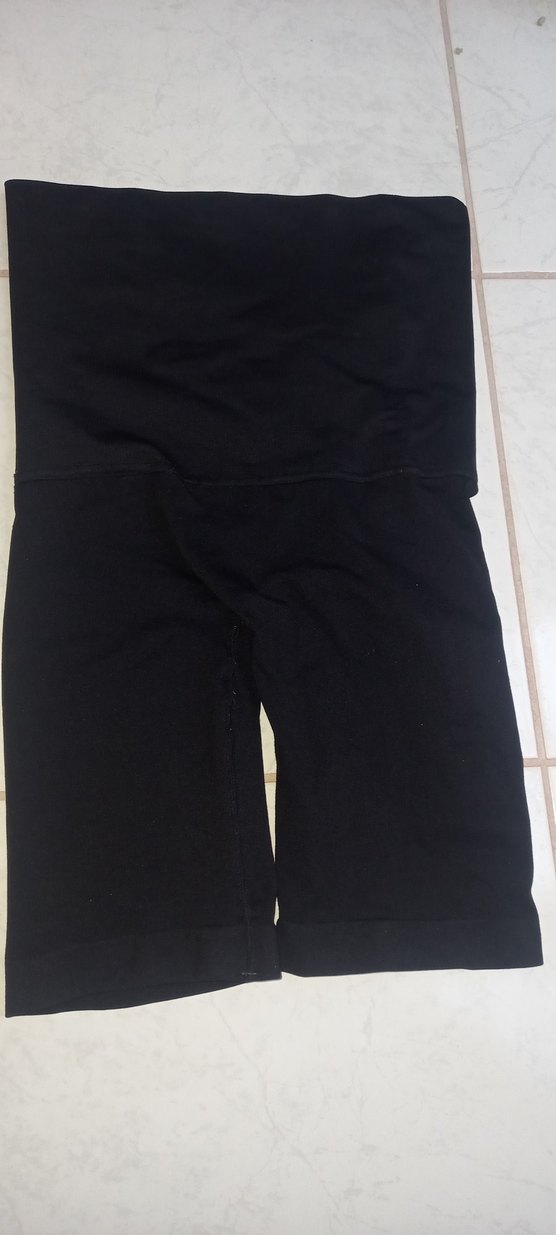 Siyah Esnek Yüksek Bel Korse Şort - Görsel 2