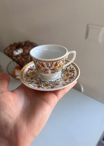 Renkli Desenli İnce Seramik Fincan ve Tabağı - Görsel 2