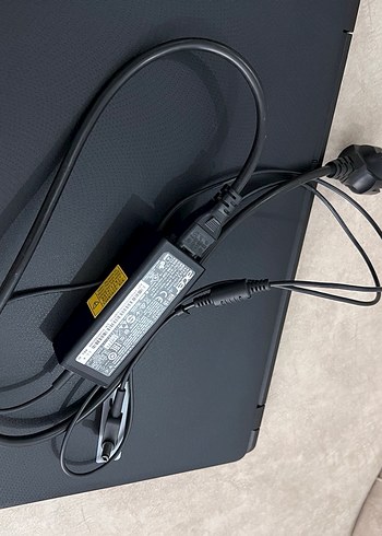 Beden Renk Acer Siyah Dizüstü Bilgisayar