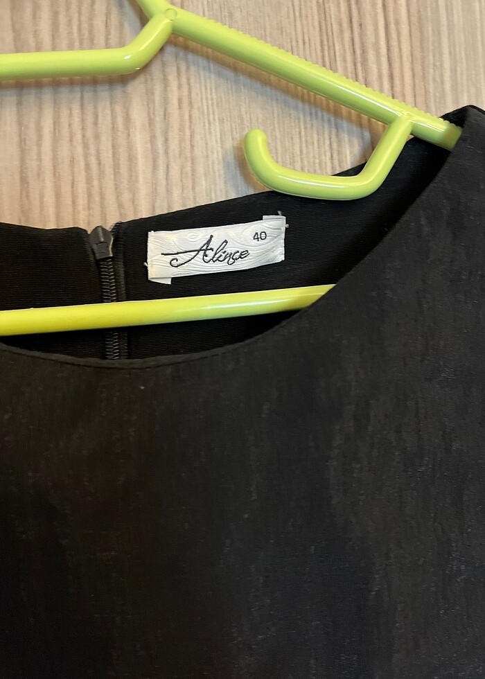 Üstü tül çok şık elbise - Görsel 4