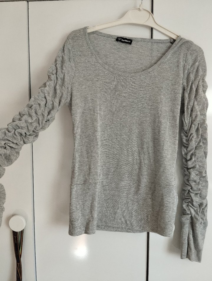 Gri gümüş rengi bluz - Görsel 2