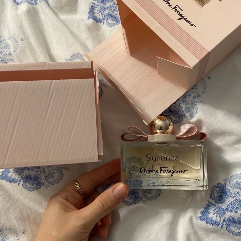 Salvatore Ferragamo Signorina Eau de Parfum Kadın Parfümü - Görsel 2