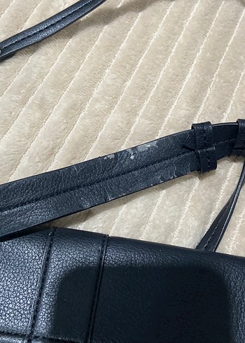 Zara Siyah Deri Kemerli Kadın Çanta - Görsel 3