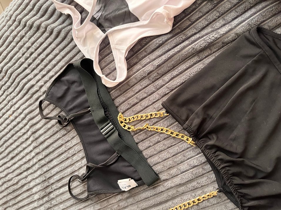 Zincir Detaylı Siyah Mini Atlet ve Şort Takım - Görsel 2