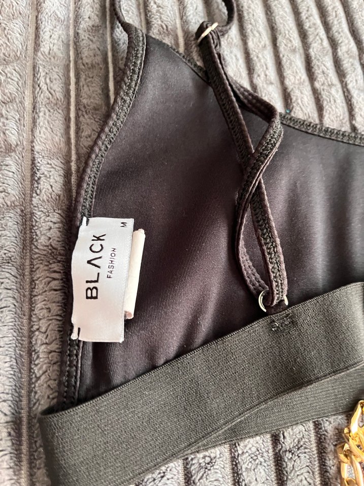 Zincir Detaylı Siyah Mini Atlet ve Şort Takım - Görsel 3