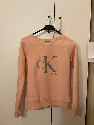 Calvin klein sweatshirt