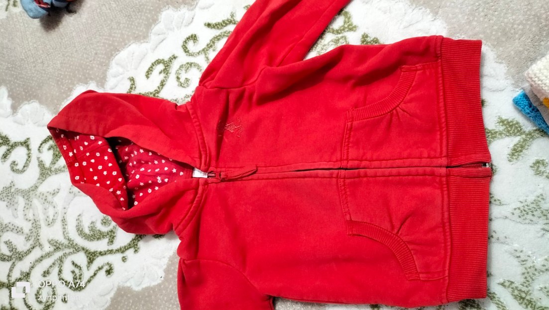 Kız Çocuk Kapüşonlu Kırmızı Minnie Sweatshirt - Görsel 3