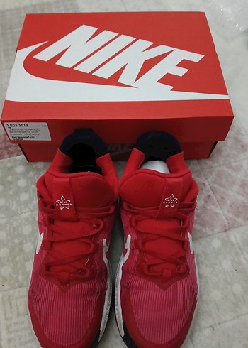 34 Beden Nike Kırmızı Spor Ayakkabı