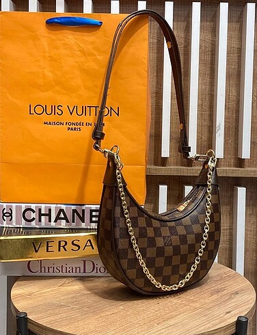 Louis Vuitton Çanta