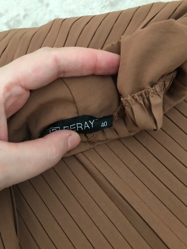 Kadın Kahverengi Piliseli Uzun Elbise - Görsel 3