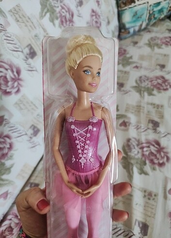 Barbie bebek 