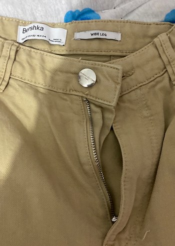 Bej Düğmeli Kadın Midi Pantolon - Görsel 4