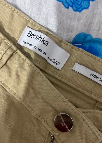 Bej Düğmeli Kadın Midi Pantolon - Görsel 2