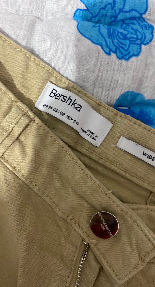 Bej Düğmeli Kadın Midi Pantolon - Görsel 3