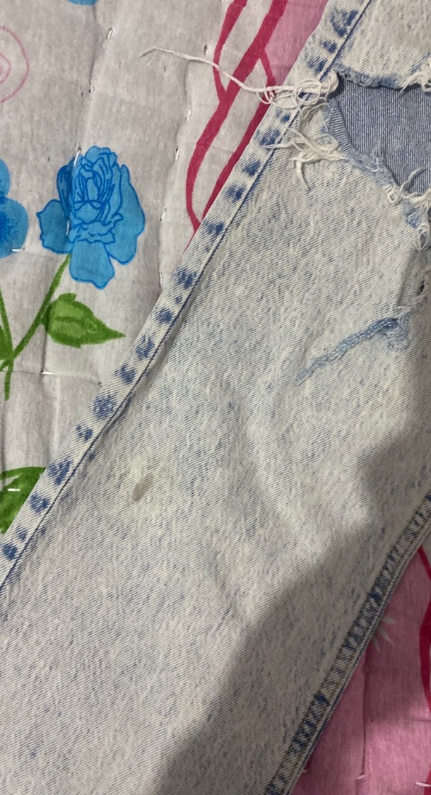 Mavi Bağlama Desenli Yırtık Salaş Kadın Jean - Görsel 2