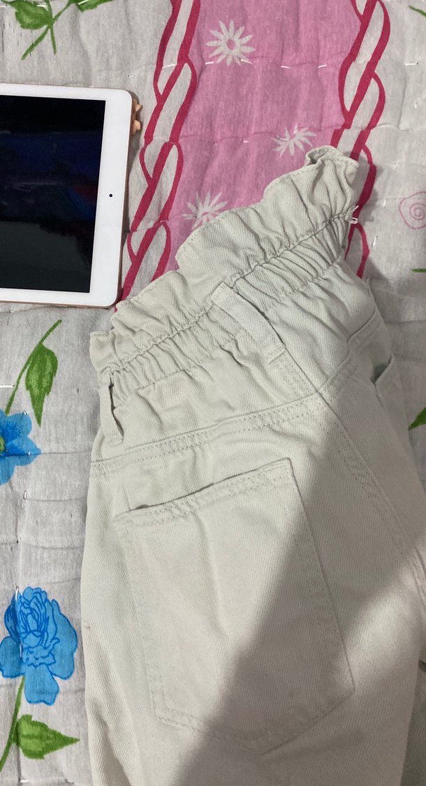 Düğmeli Beyaz Bağlama Desenli Rahat Kadın Kot - Görsel 3