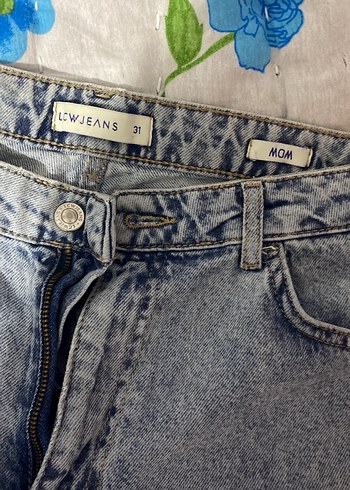 Düğmeli Bağlama Desenli Gri Mavi Midi Kot Pantolon - Görsel 3