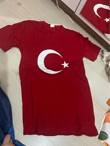 Turk bayrakli tisort