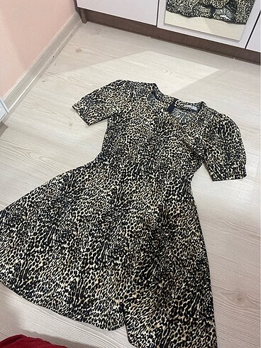 Leoparli elbose