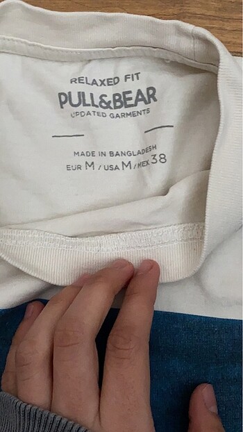 Pull and Bear pull and bear tshirt