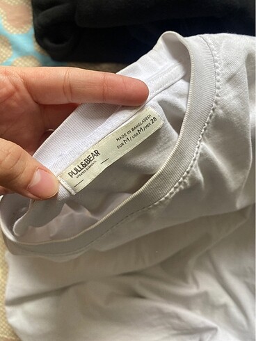 Pull and Bear pull and bear tshirt